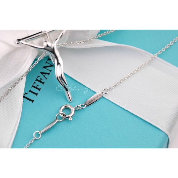 Tiffany & Co. Cross Necklace Elsa Peretti Crucifix Pendant in Silver 21mm - Picture 2 of 6
